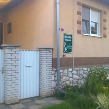 Kiskozi Vendeghaz Guest house
